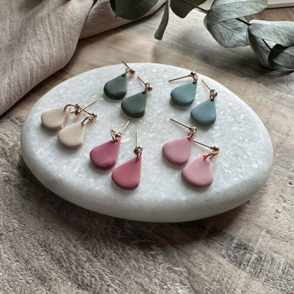 Pastel natuursteen oorbellen – Oorbellen