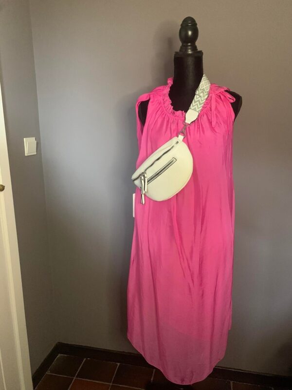 Roze mouwloos kleedje – Jurken & Kleedjes (foto 3)